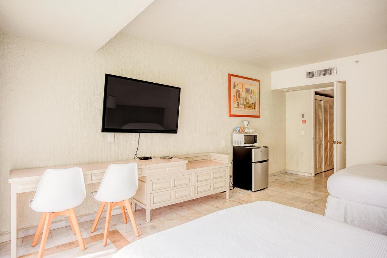 Condos In Prime Cancun Location Plus 3 Pools Exterior foto